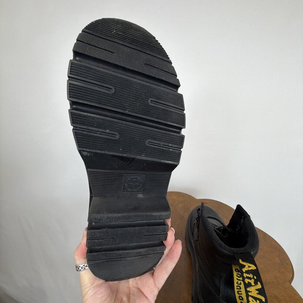 Dr. Martens Black Tarik Utility Boots Lace Up Speed Hooks Unisex Womens 8 Mens 7 - Picture 7 of 8